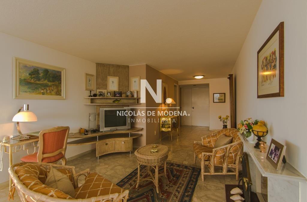 Esplendido departamento en venta ubicado en Brava
