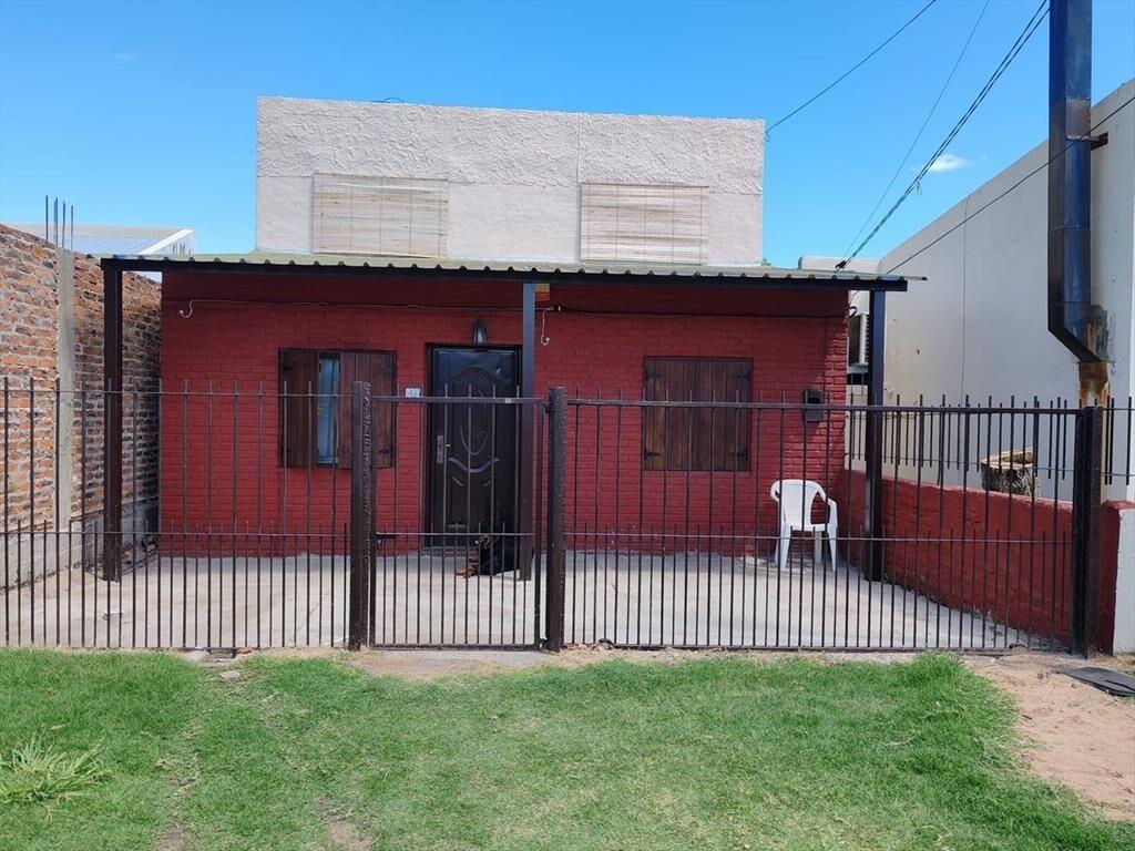 OPORTUNIDAD 2 Casas en Padrón Único sobre 2000 m²
