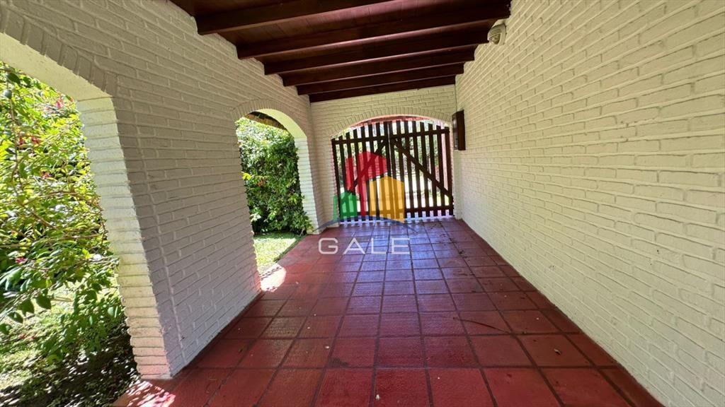 En venta casa en San Rafael, de 4 dormitorios mas dep, con