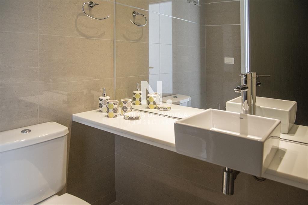 Departamento de 2 dormitorios en venta en torre moderna a m