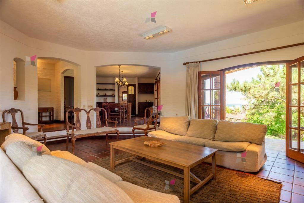 Venta Casa 5 dormitorios Punta Ballena Piscina al