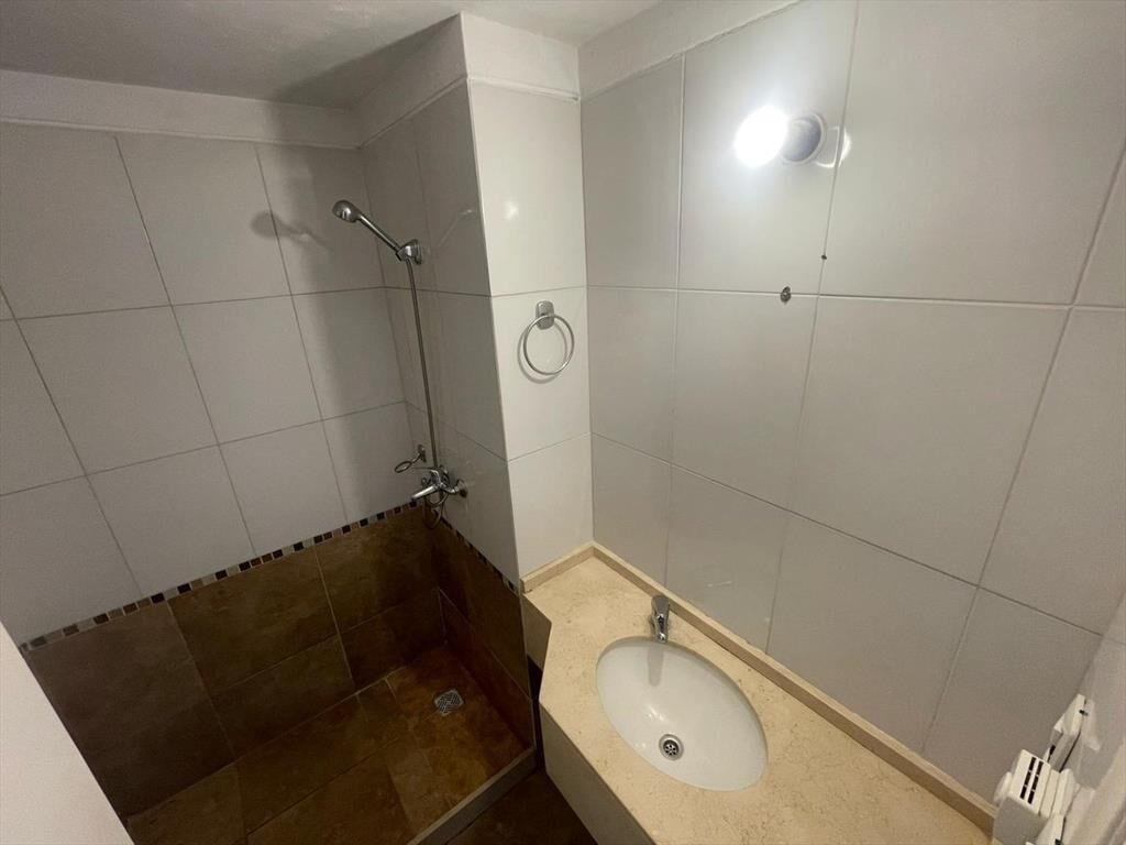 Apartamento monoambiente en alquiler sobre Rambla Malvín
