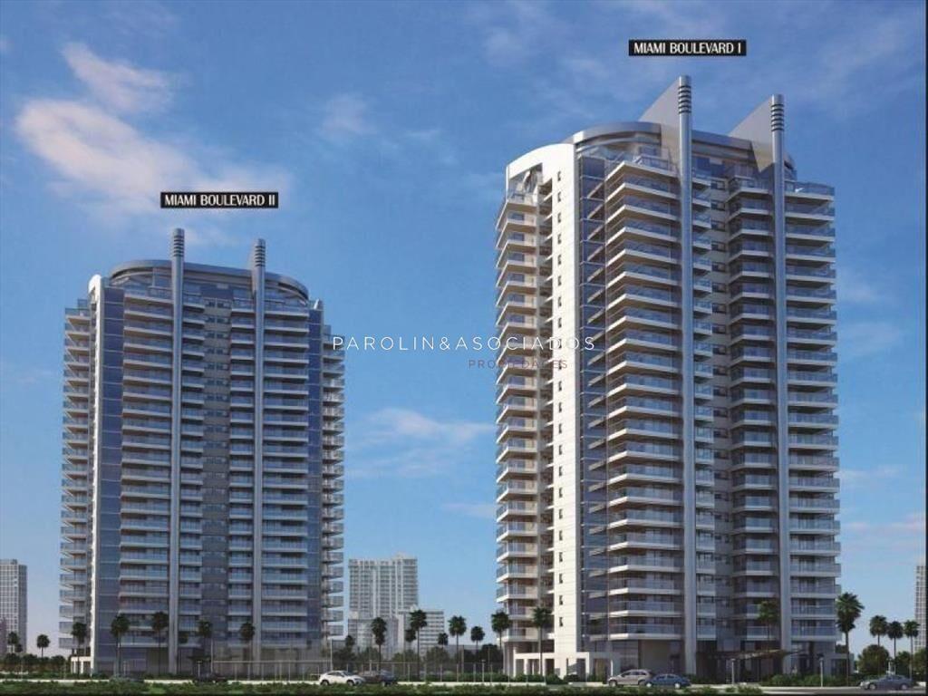 Apartamento en venta de 2 dormitorios en Miami