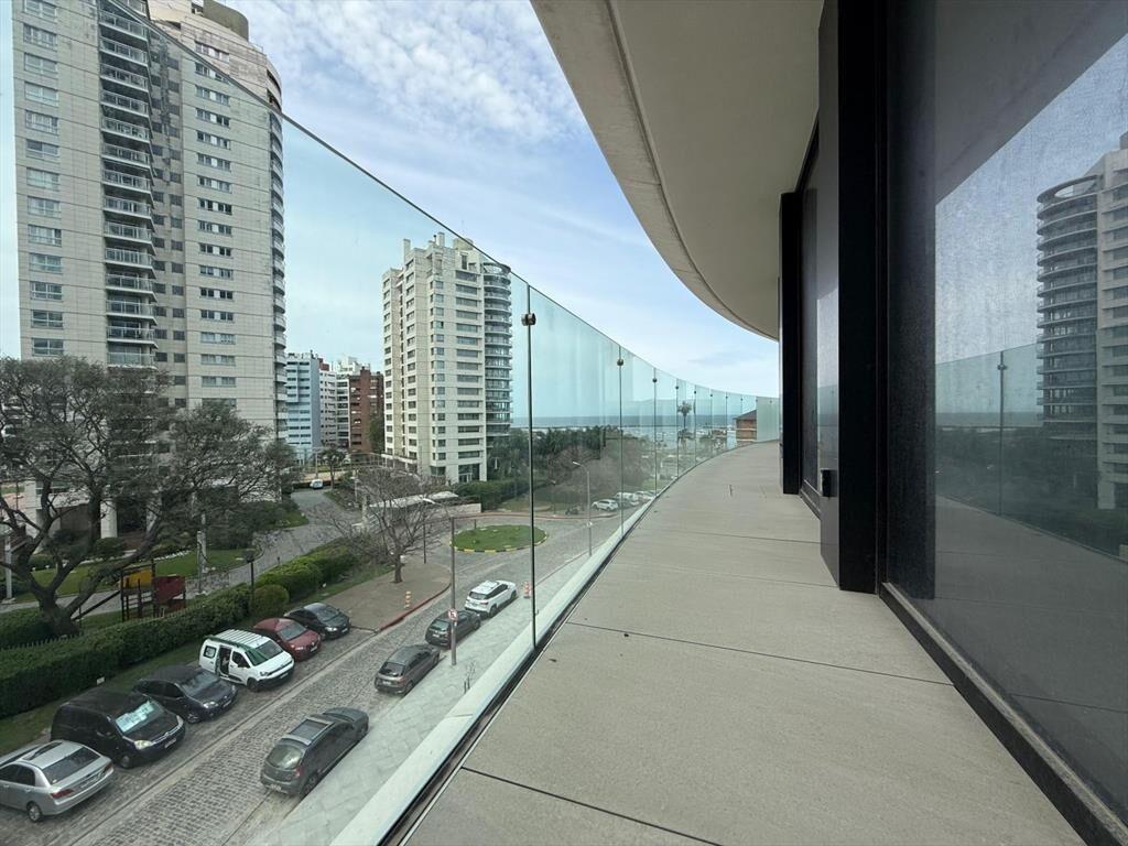 Alquiler apartamento 3 dormitorios en Puerto del Buceo - ...