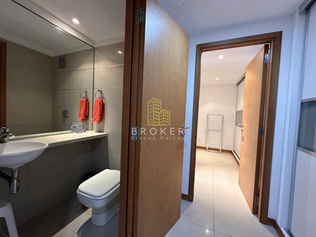 Venta de departamento de dos dormitorios en 360,