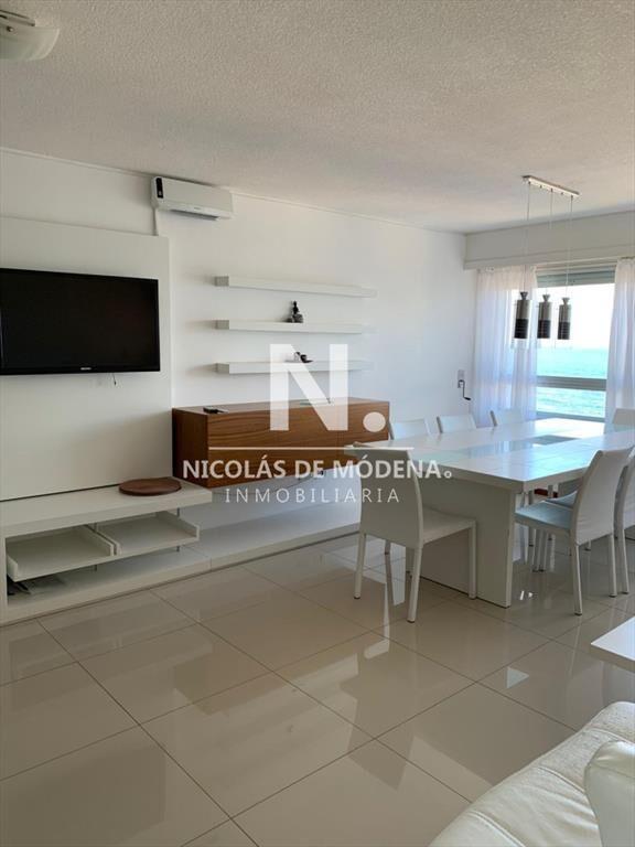 Departamento en venta de 3 dormitorio con vista,