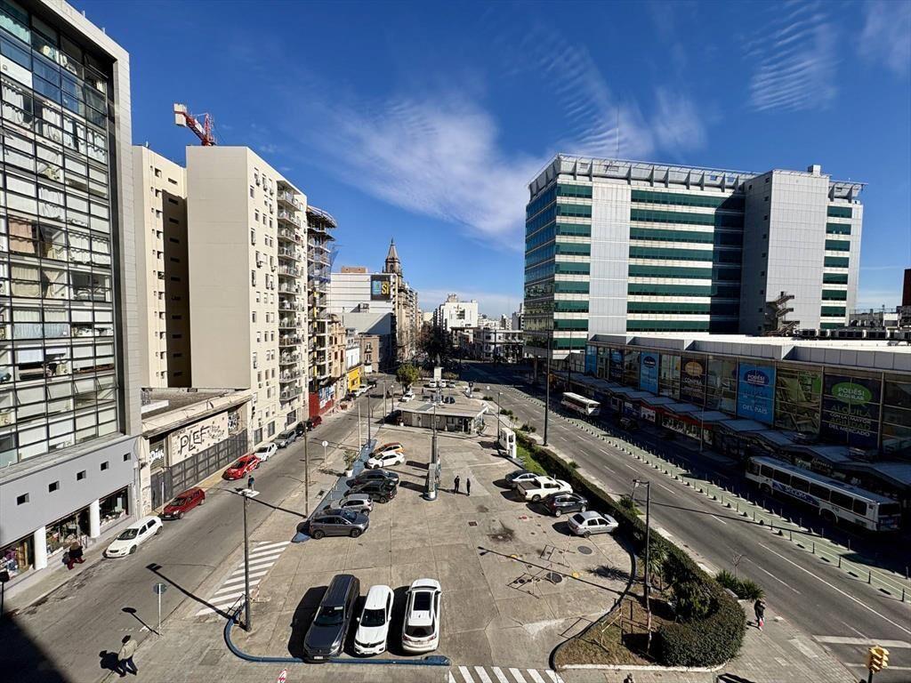 Venta de Oficina en Cordón