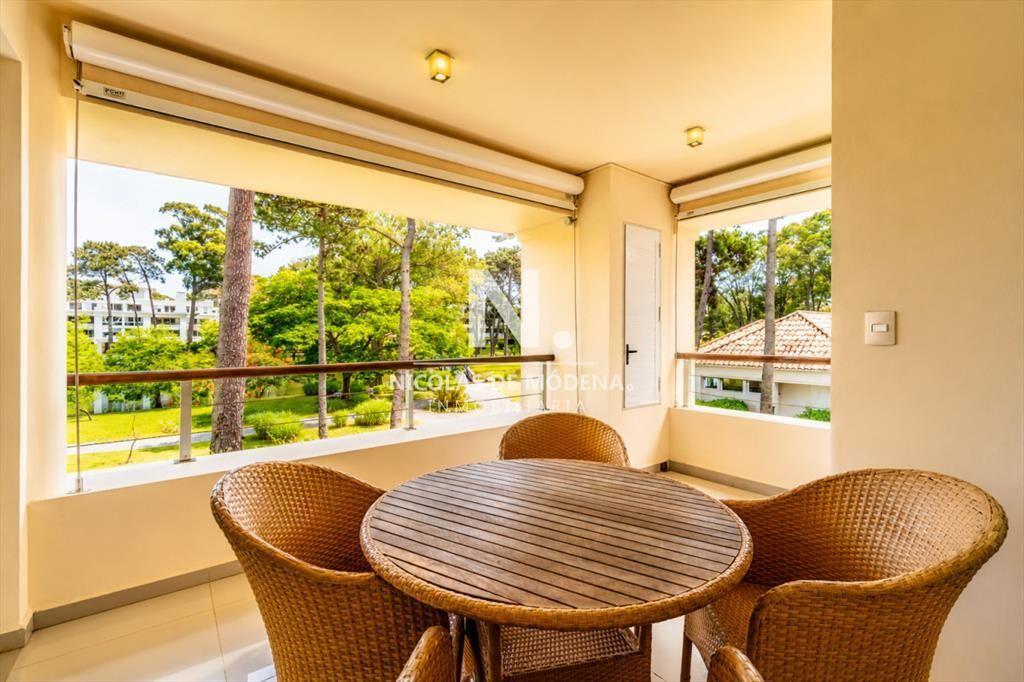 Vende apartamento de 1 dormitorio, en Solanas
