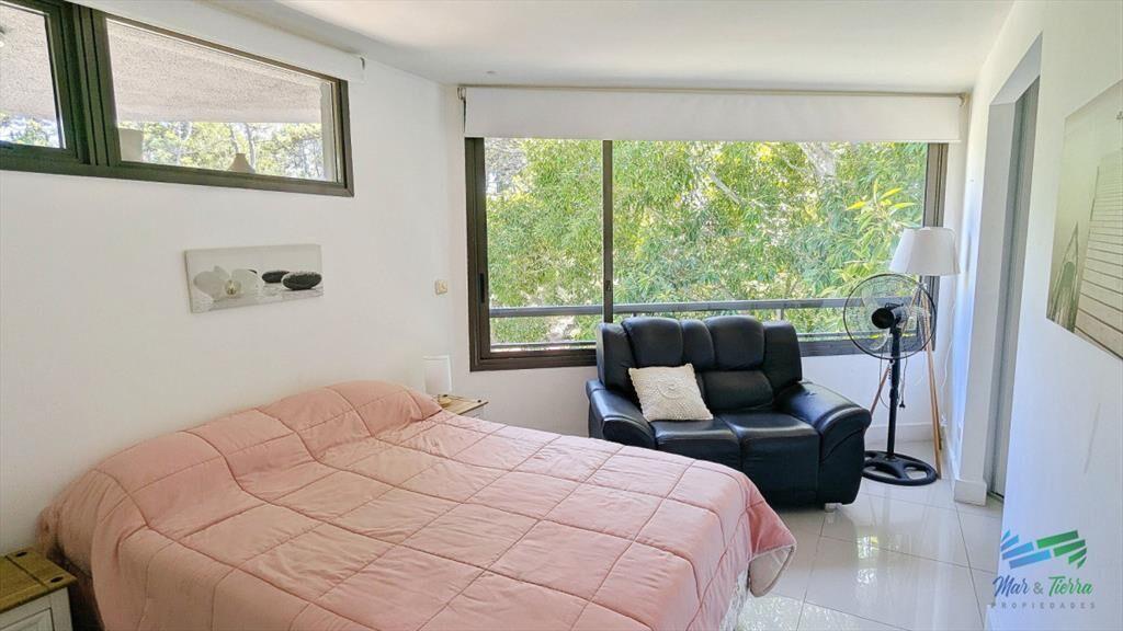 Venta de apartamento 1 dormitorio 2 baños en avenida Pedra