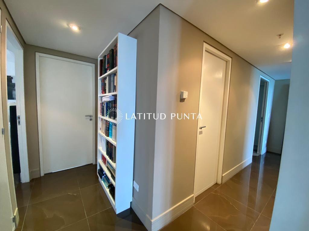 Apartamento esquinero en Le Parc, 2 dormitorios