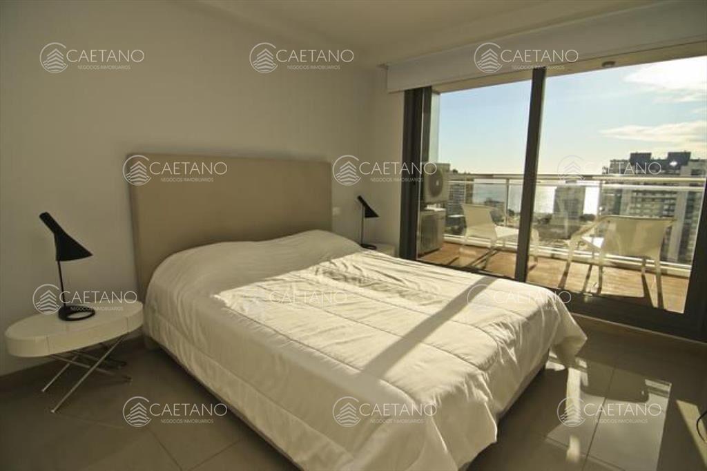 Un dormitorio y medio con hermosa vista a Playa