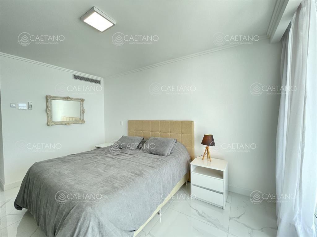 Venta apartamento 3 dormitorios playa mansa Punta