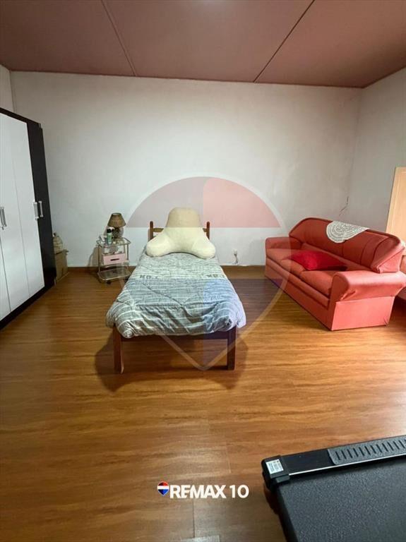 SE VENDE CASA A 3 CUADRAS DE PLAZA ASAMBLEA