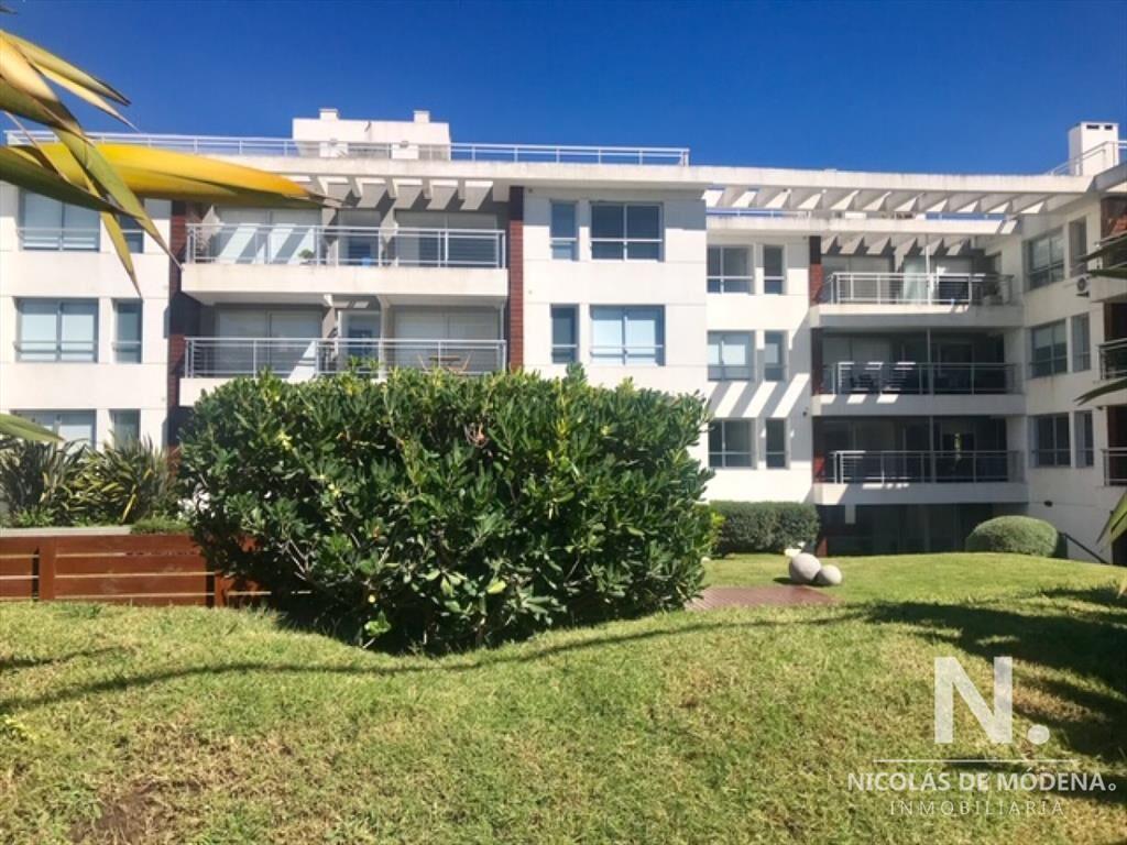Apartamento en venta en playa brava
