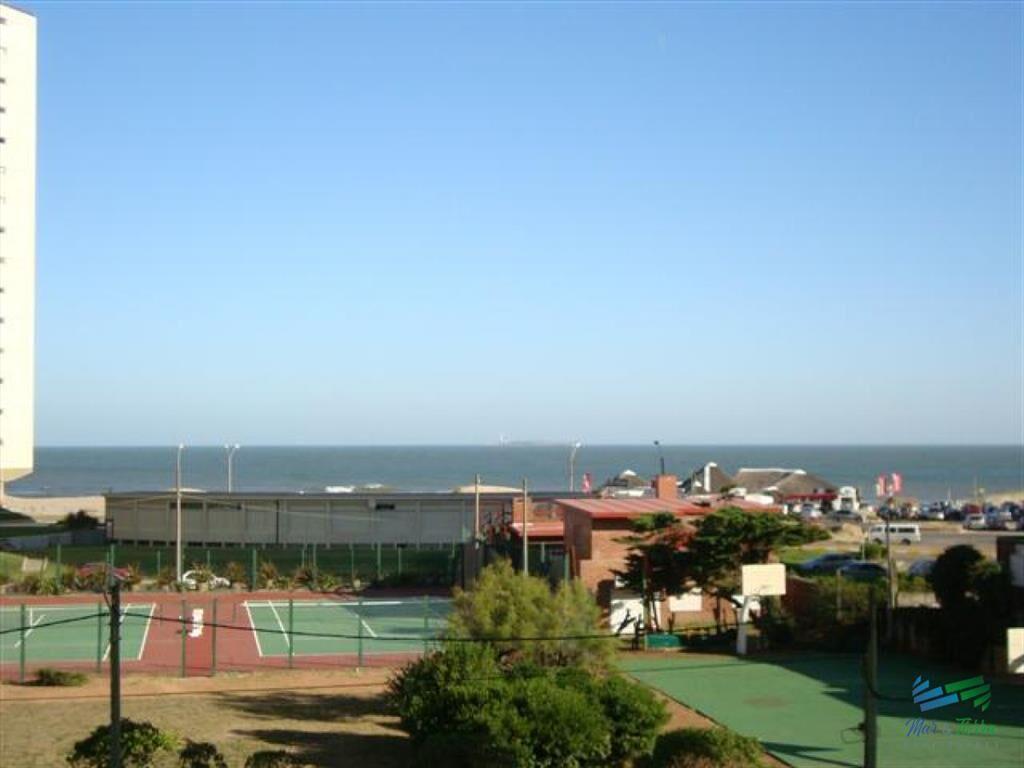 Vendo apartamento 2 dormitorios con vista al mar