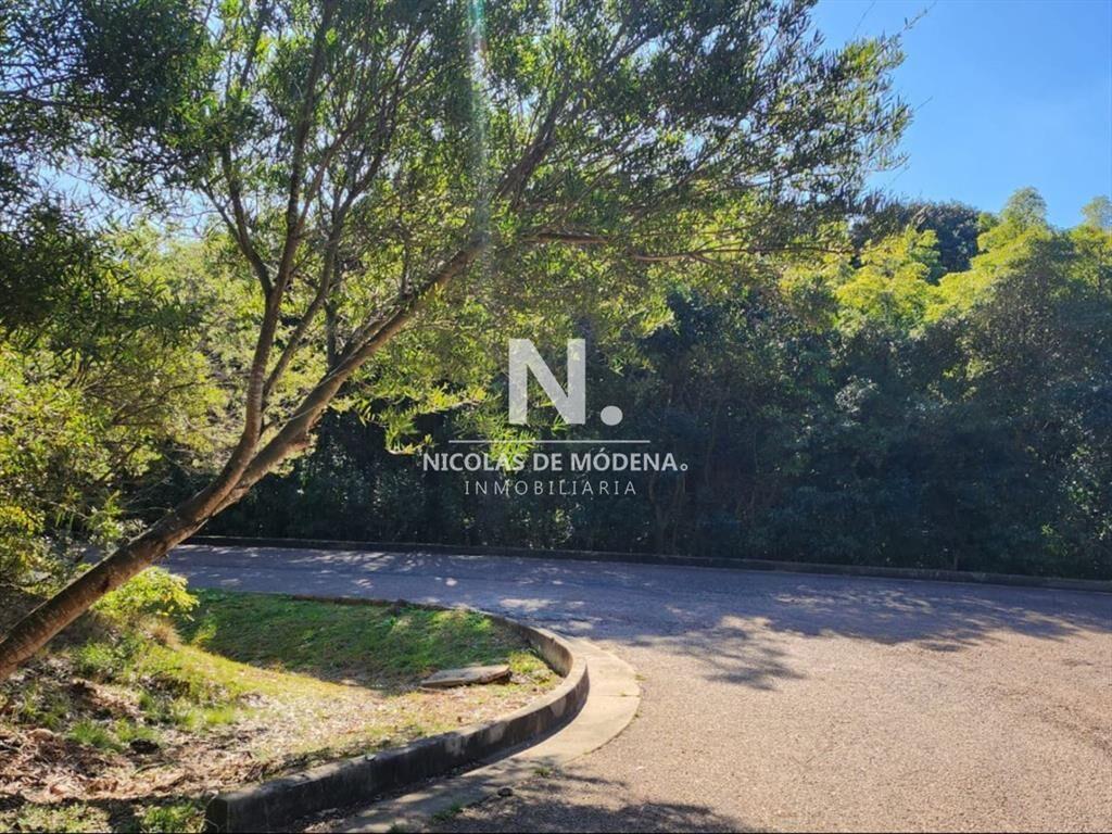 Vende terreno amplio de 4226 m2, en Las Cumbres-