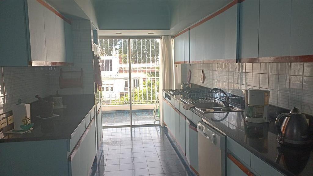VENTA  APARTAMENTO 3 DORMITORIOS Y SERVICIO GARAJE X2  SOBR