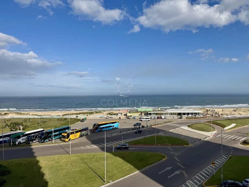 Apartamento en Alquiler frente al mar full