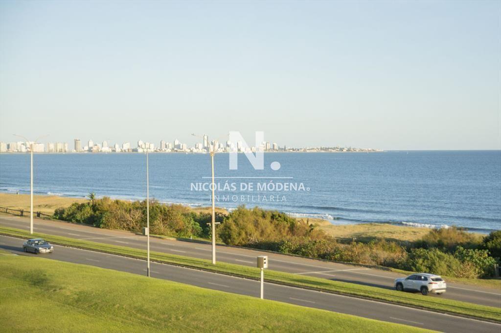 Departamento de 2 suites + depedencia en venta al