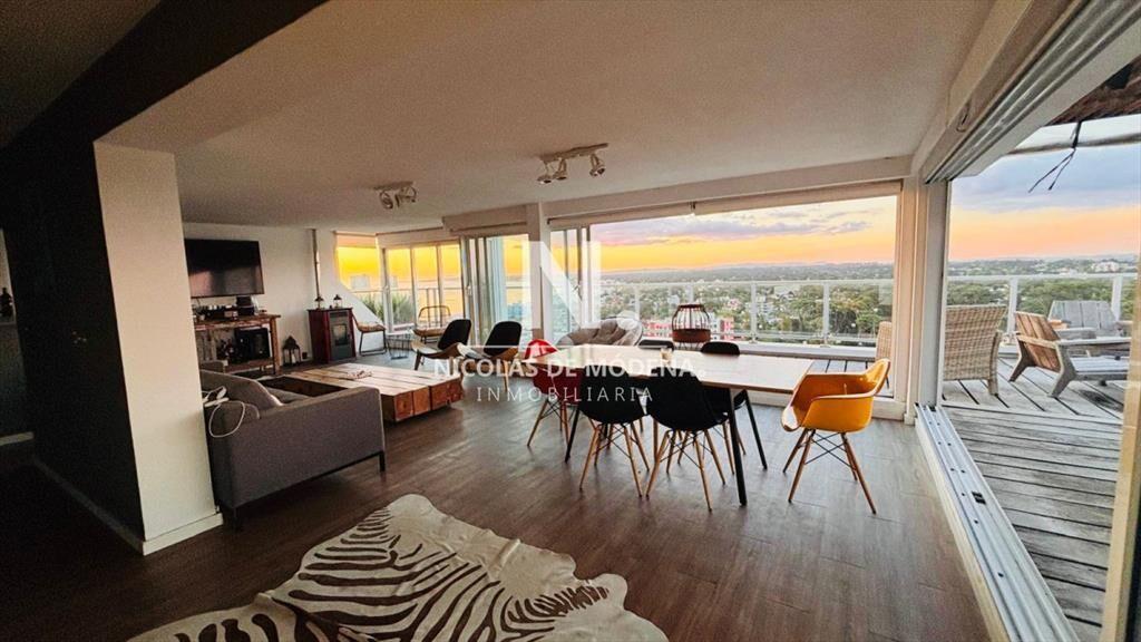 Vende apartamento 4 dormitorios, comodo e en del