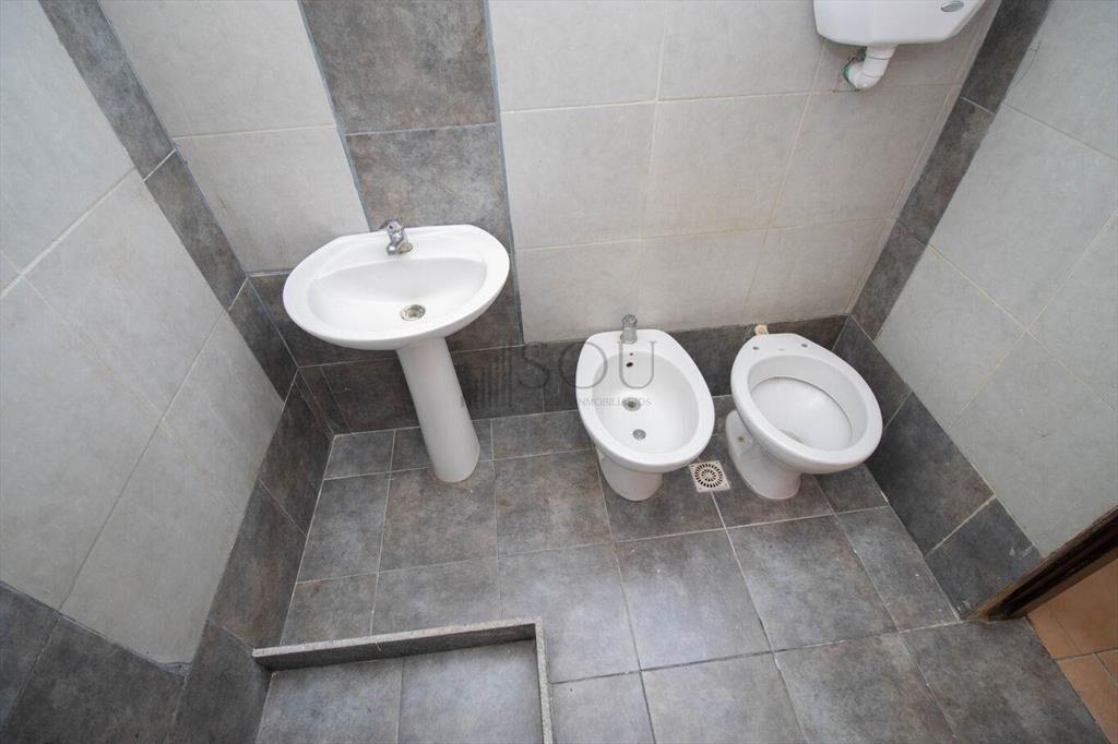 VENTA APARTAMENTO UN DORMITORIO Y COCHERA EN MALVÍN