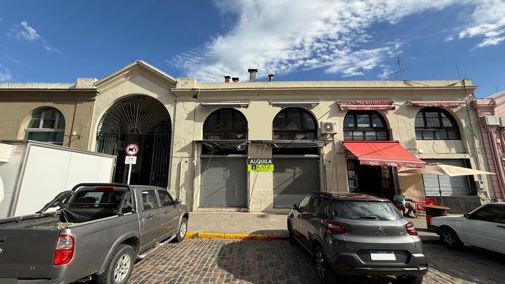 Mercado del puerto, 70 m2, excelente punto, apto gastronomí