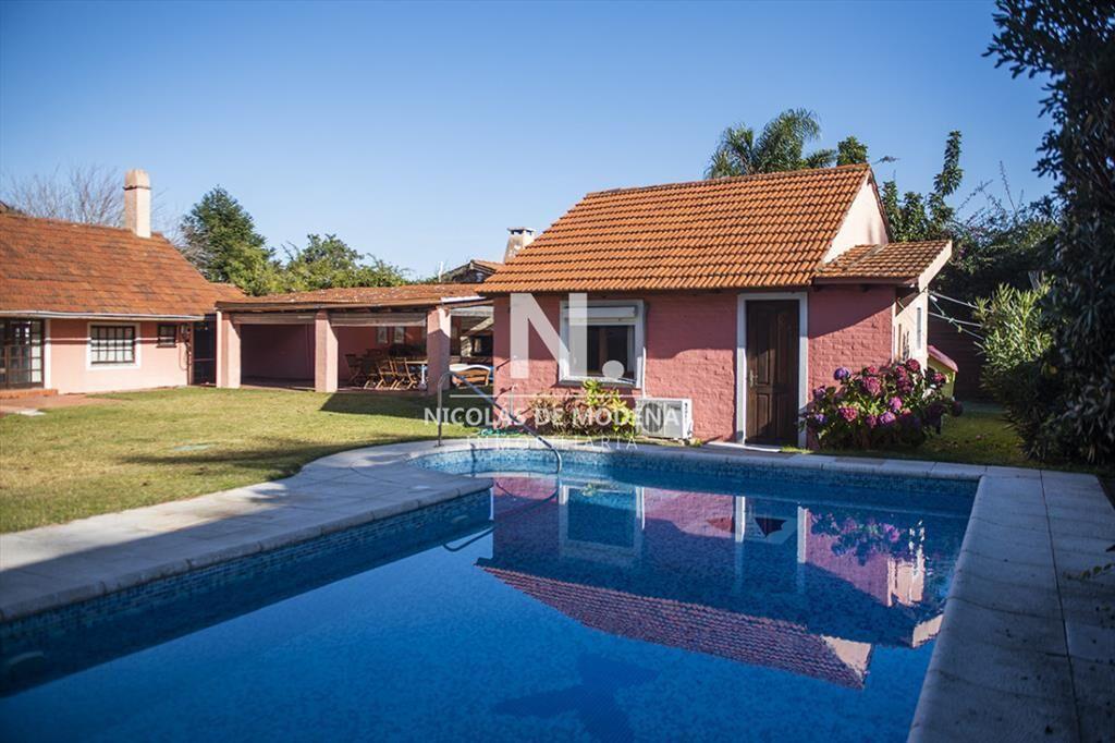 Muy linda casa en venta, zona inmejorable, 3 dormitorios y