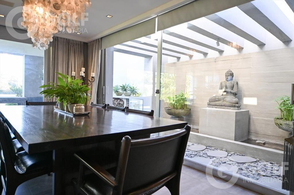 Venta de Casa 3 Dormitorios en Lagos - con Piscina Infinita
