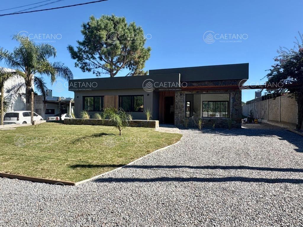 Casa a Estrenar en Padron Ãºnico en Pinares 3 con