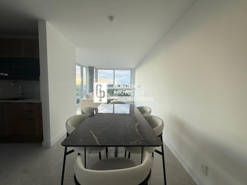 Apartamento en Venta 3 dormitorios 2 baños Punta