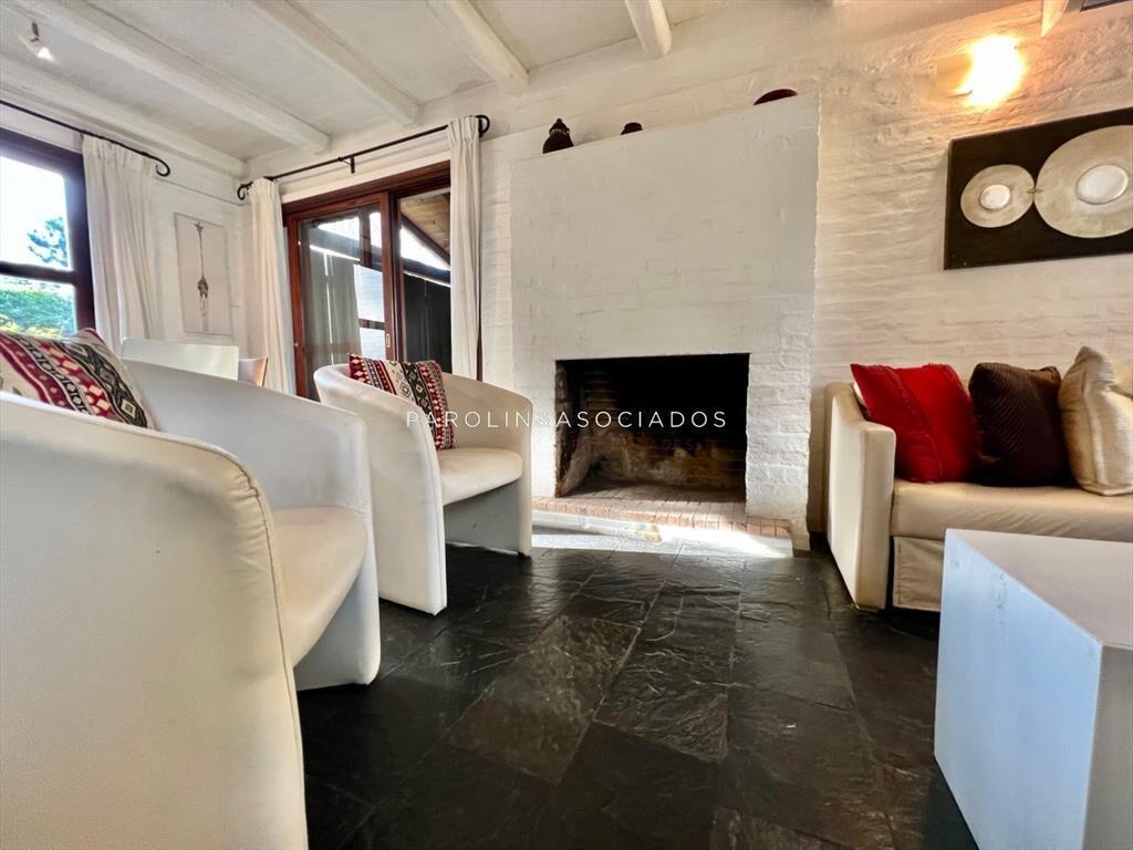 Casa en venta de 2 dormitorios en barrio privado