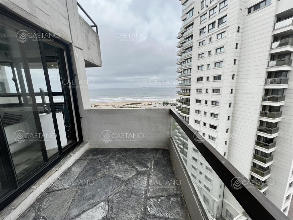 Alquiler temporal apartamento 3 dormitrios. Playa