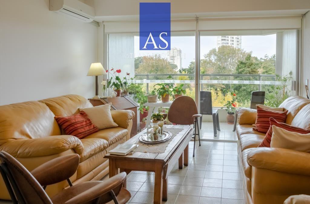 Apartamento de 2 dormitorios con servicios Punta
