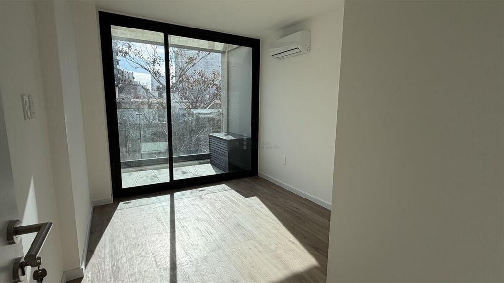 Si Alquila apartamento 1 dormitorio a estrenar balcón Pocit
