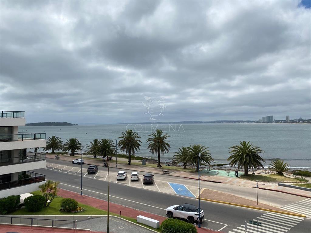 Vende apartamento con vista al mar de 3 Punta del