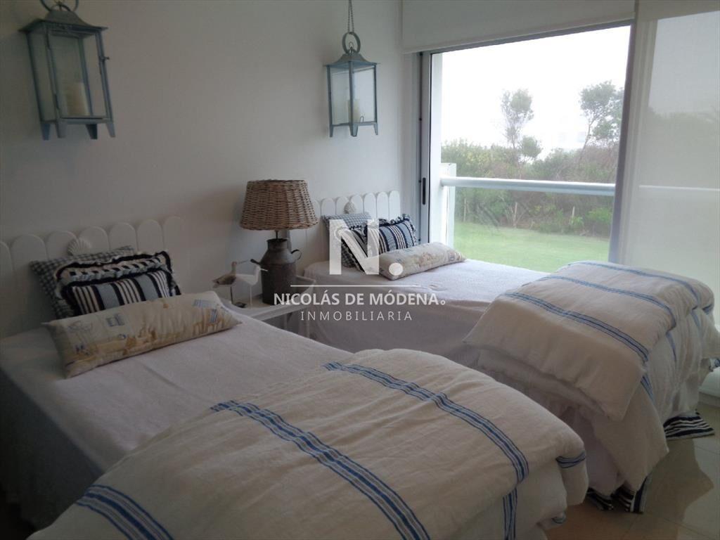 Apartamento en Venta de 3 dormitorios en Complejo Silente,