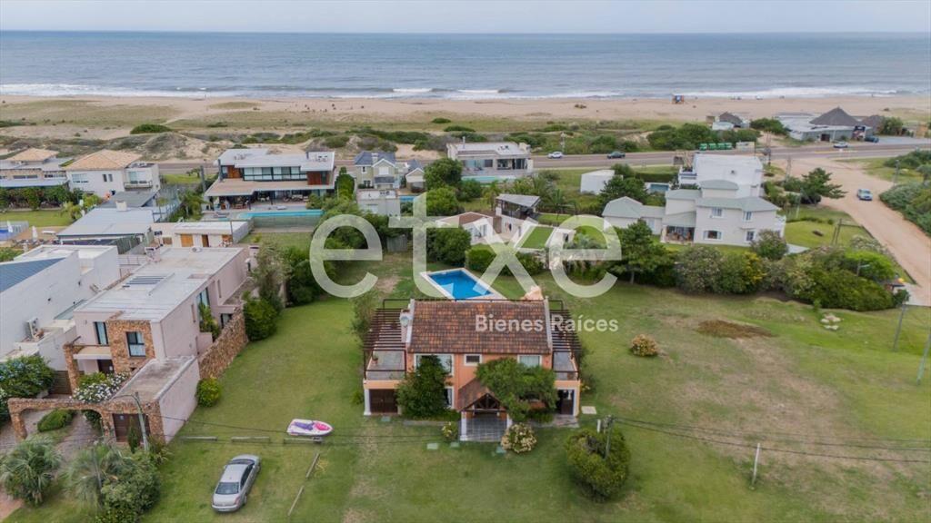 Casa en Venta Montoya...