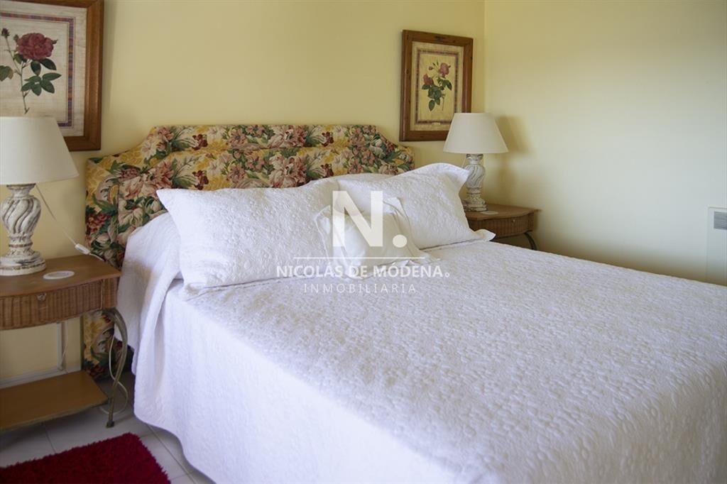 Departamento de 4 dormitorios en venta, con vista