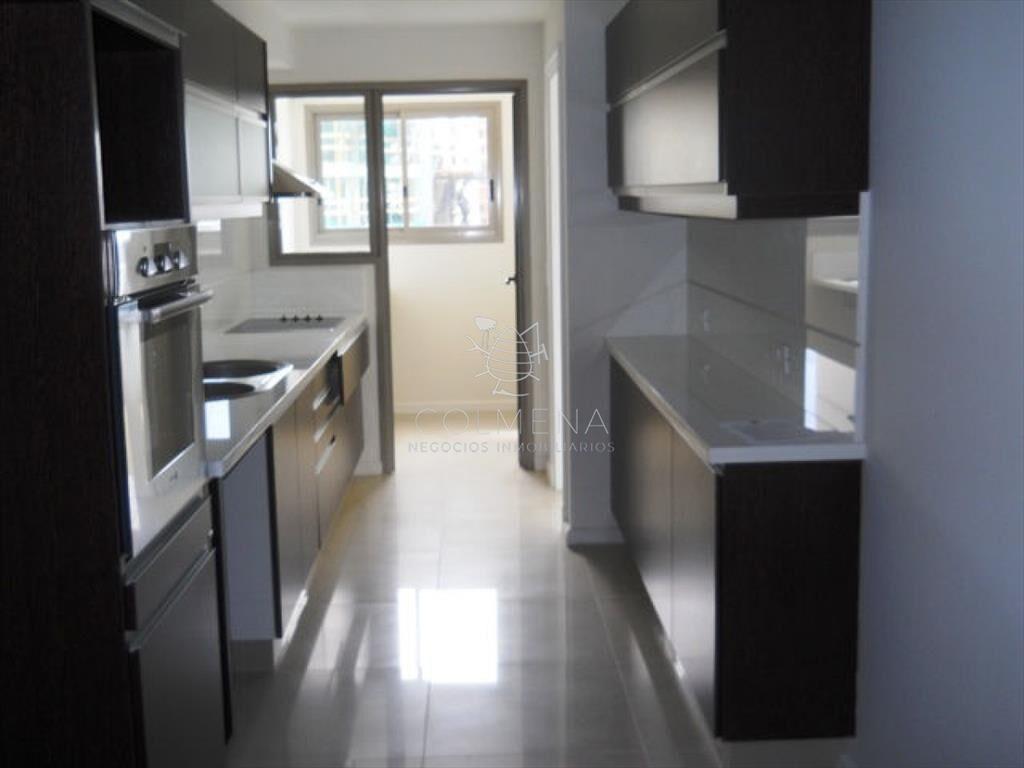 Apartamento de 3 dormitorios en Venta en Torre Imperiale, P