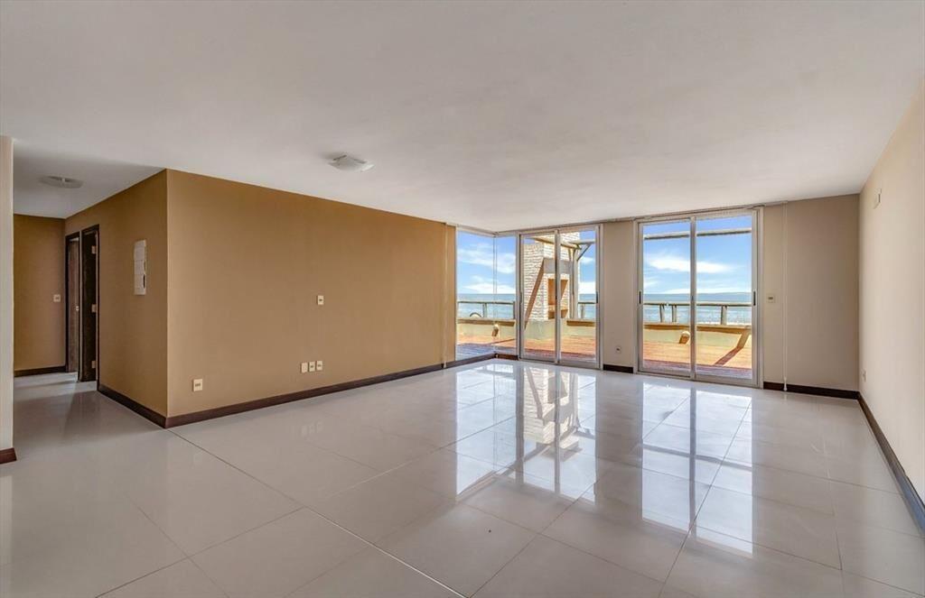 VENTA APARTAMENTO 3 DORMITORIOS PIRIAPOLIS