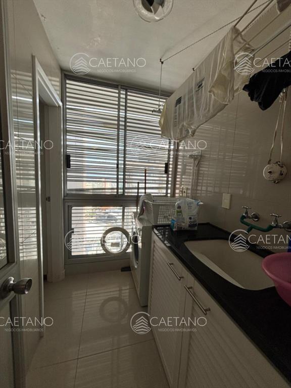 Apartamento en venta, 3 dormitorios. Primera Linea