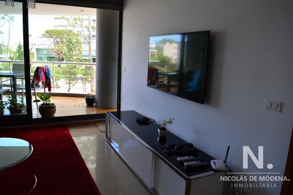Departamento en Venta Dos Dormitorios Punta del Este