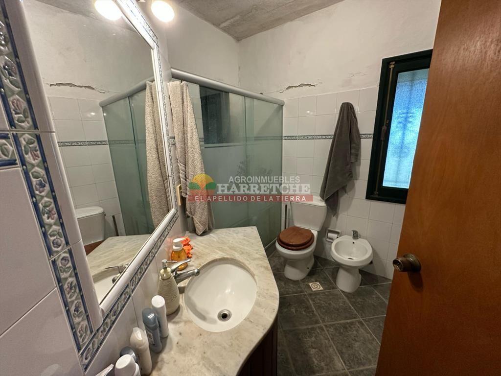 Chacra en Melilla, 10 has, casco de 3 2 baños,