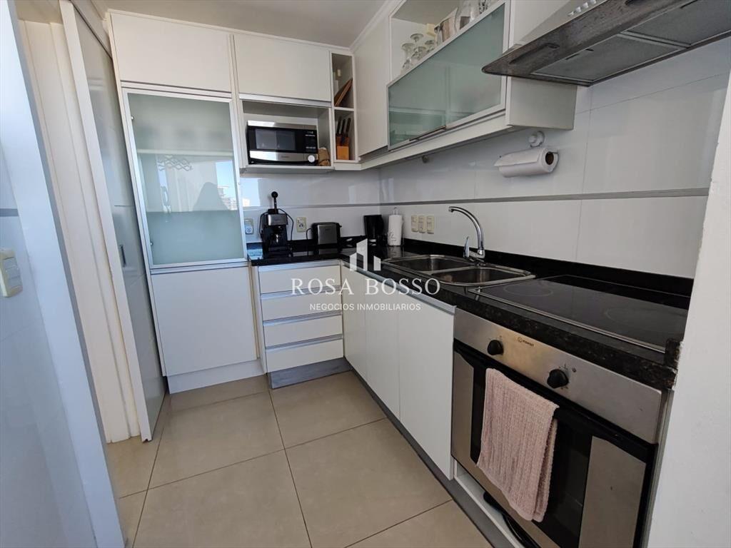 En venta apartamento 2 dormitorios en Playa Mansa