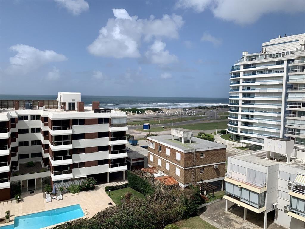 VENTA EN BRAVA EDIFICIO SOL Y LUNTA PUNTA DEL ESTE
