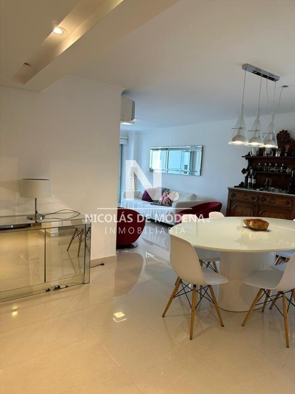 En venta apartamento de 2 Dormitorios en Punta