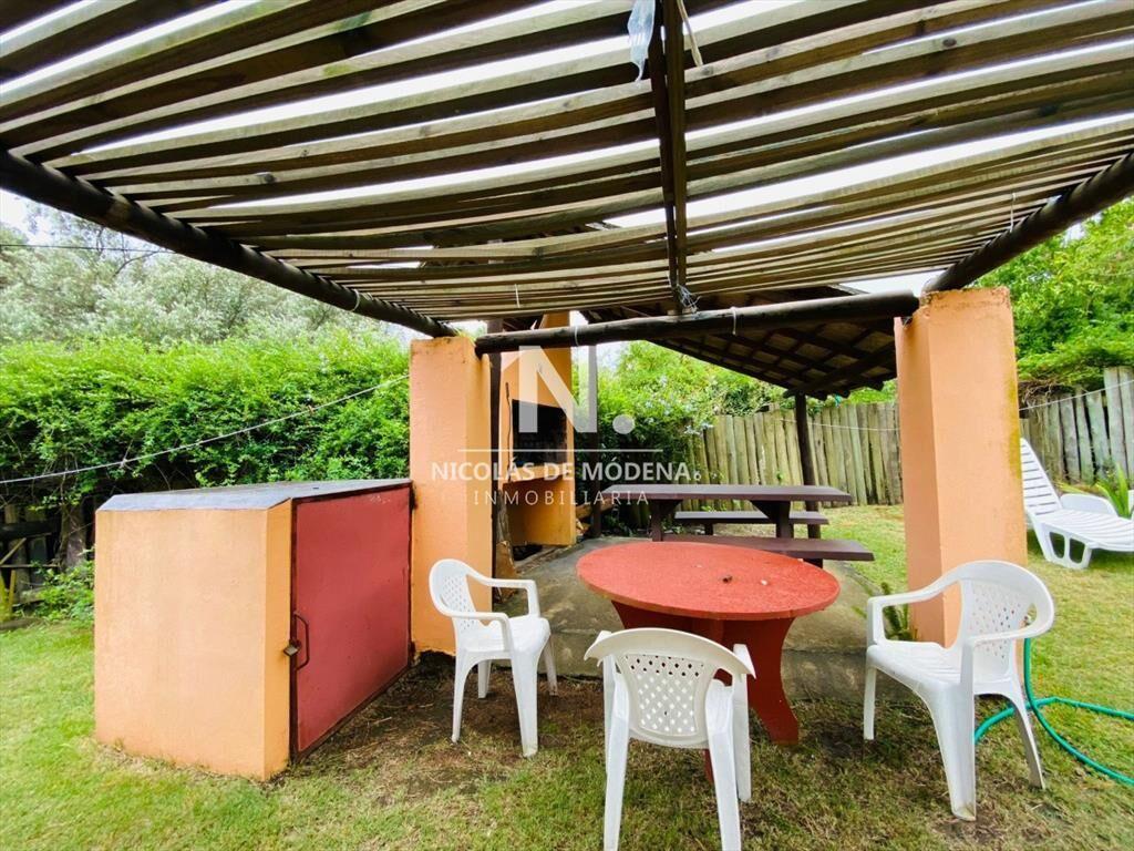 Casa en Venta a una Cuadra del Mar Tres dormitorios
