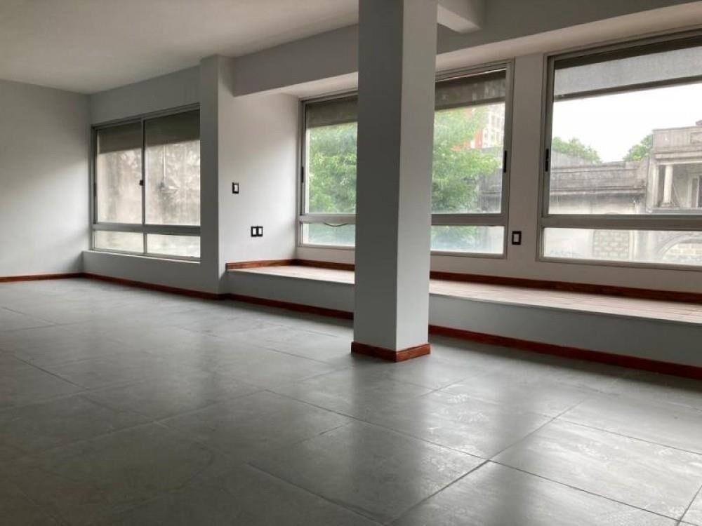Venta oficina en Tres Cruces, Gral. Urquiza y Pte. Batlle