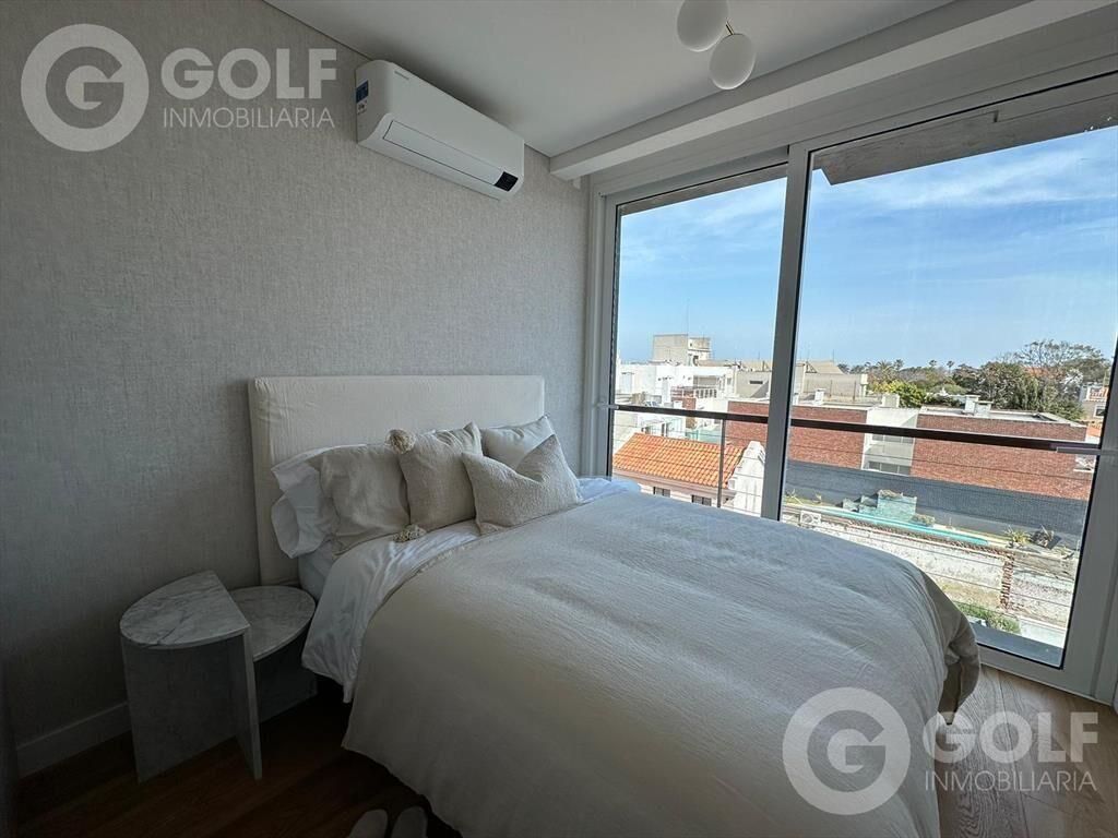 Venta de Apartamento de 2 Dormitorios en la Rambla de Carra