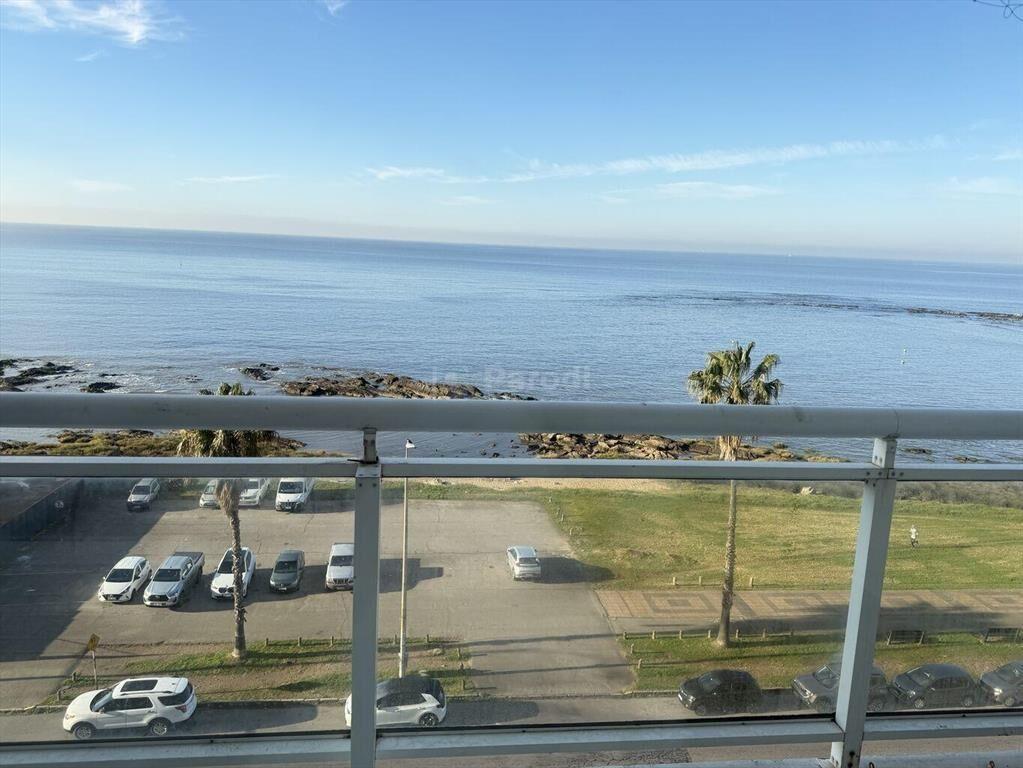PARODI venta Rambla Punta Carretas 3 DORM PARRILLERO próxim